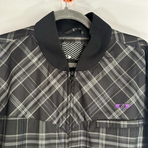 Oakley Black, Grey & Purple Plaid Light Mens Windbreaker Jacket - Picture 2 of 12